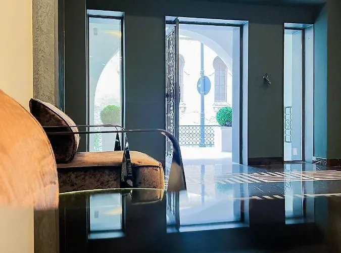 アパートホテル Rosetti One コンスタンツァ